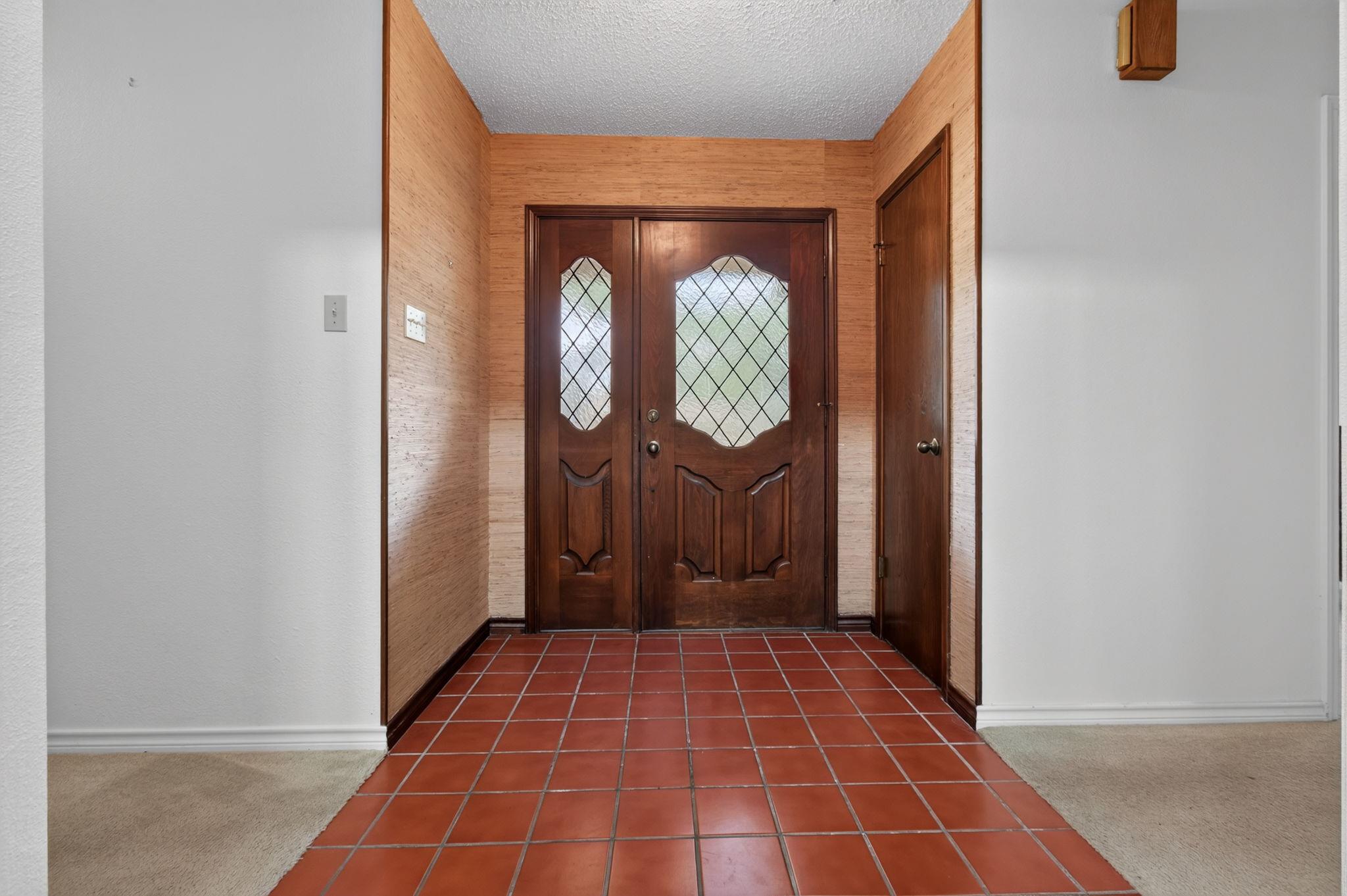 1047 Windmill RD