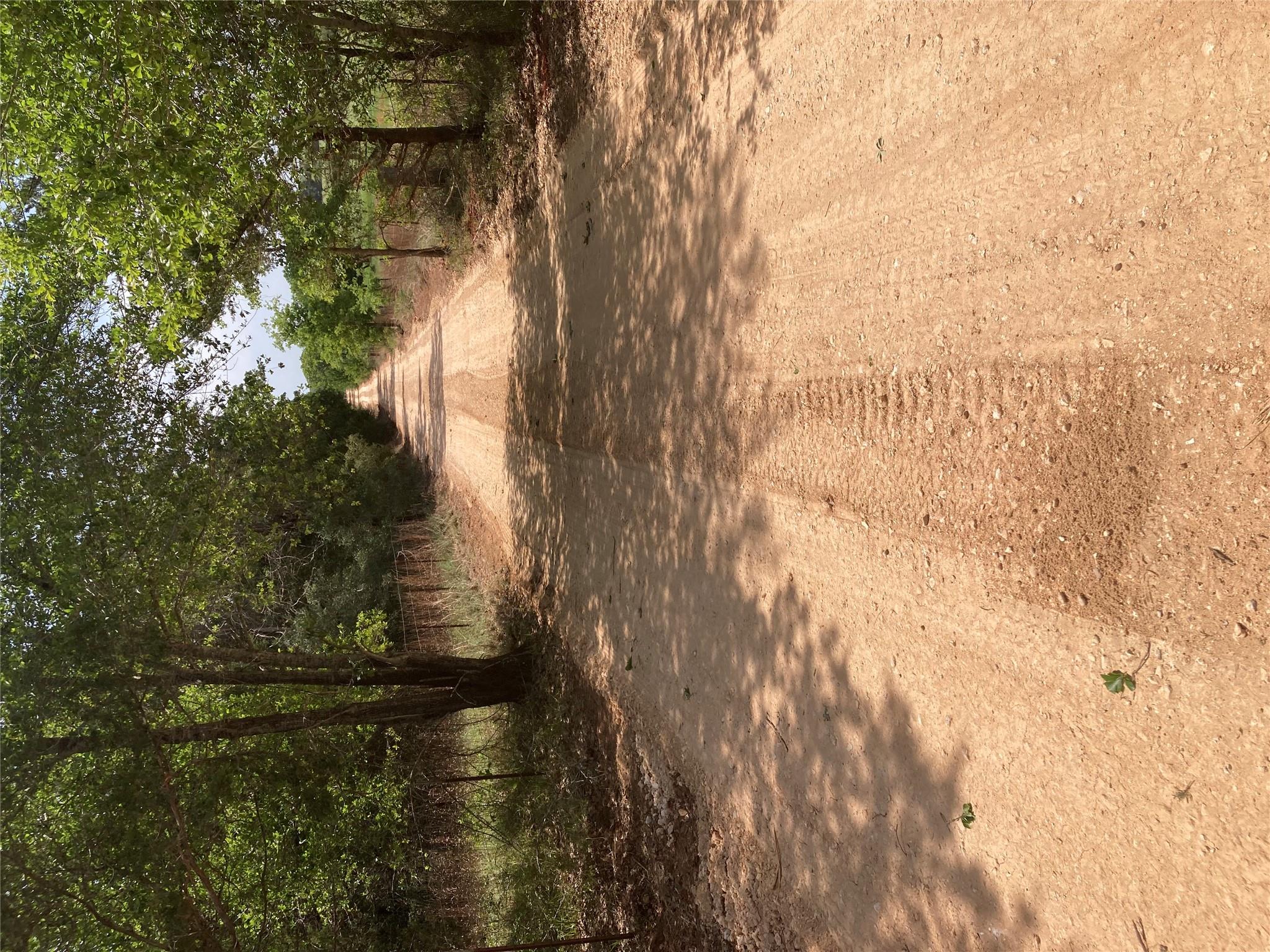 1078 Old Pin Oak RD Tract 1