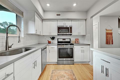 Tiny photo for 6113 Reicher DR, Austin, TX 78723 (MLS # 5235830)