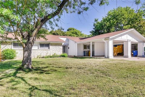 9406 Quail Meadow DR Austin TX 78758