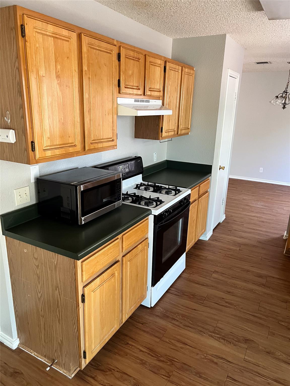 13812 Spring Heath RD