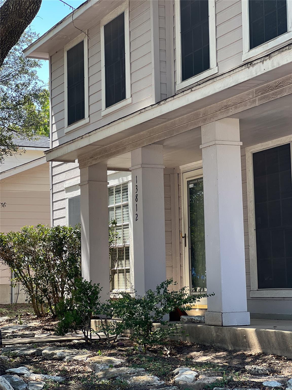 13812 Spring Heath RD