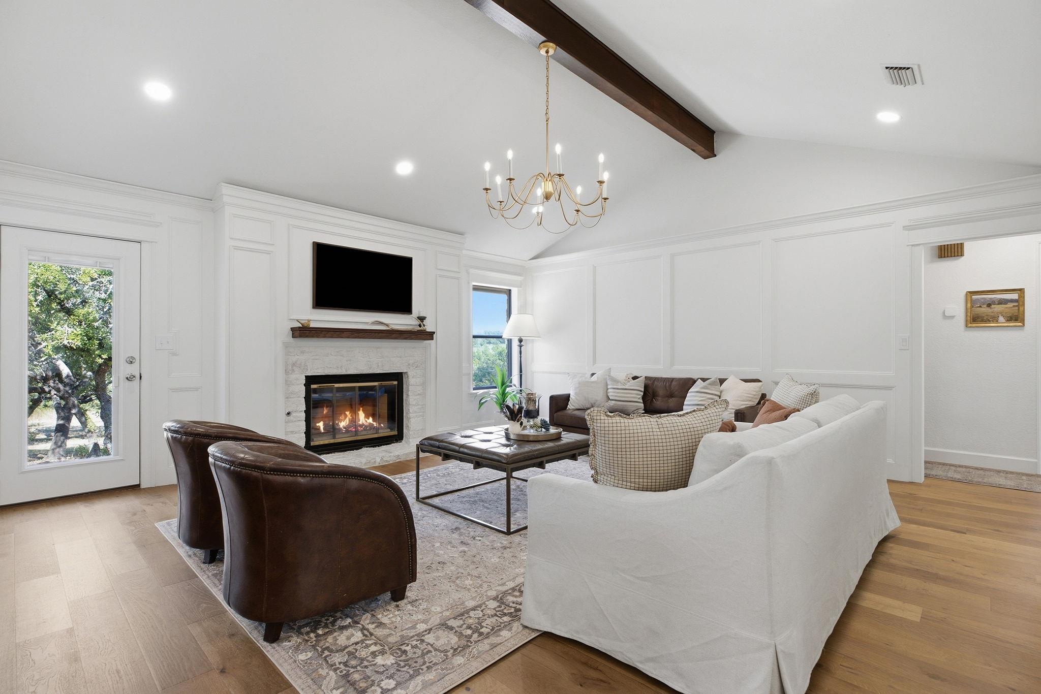 110 Skyview LN