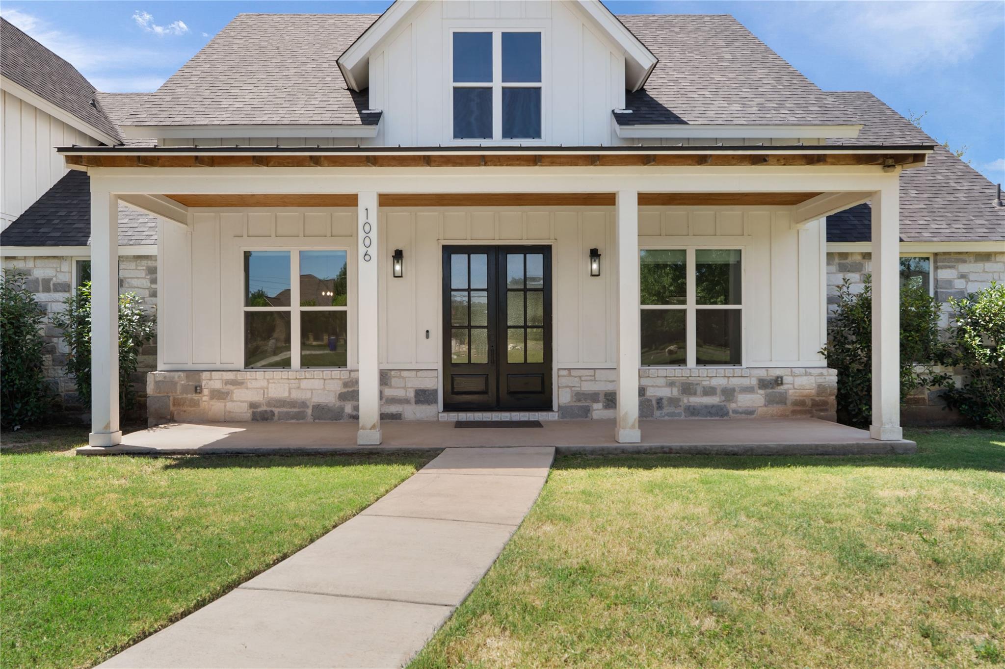 1006 Cedar Park DR