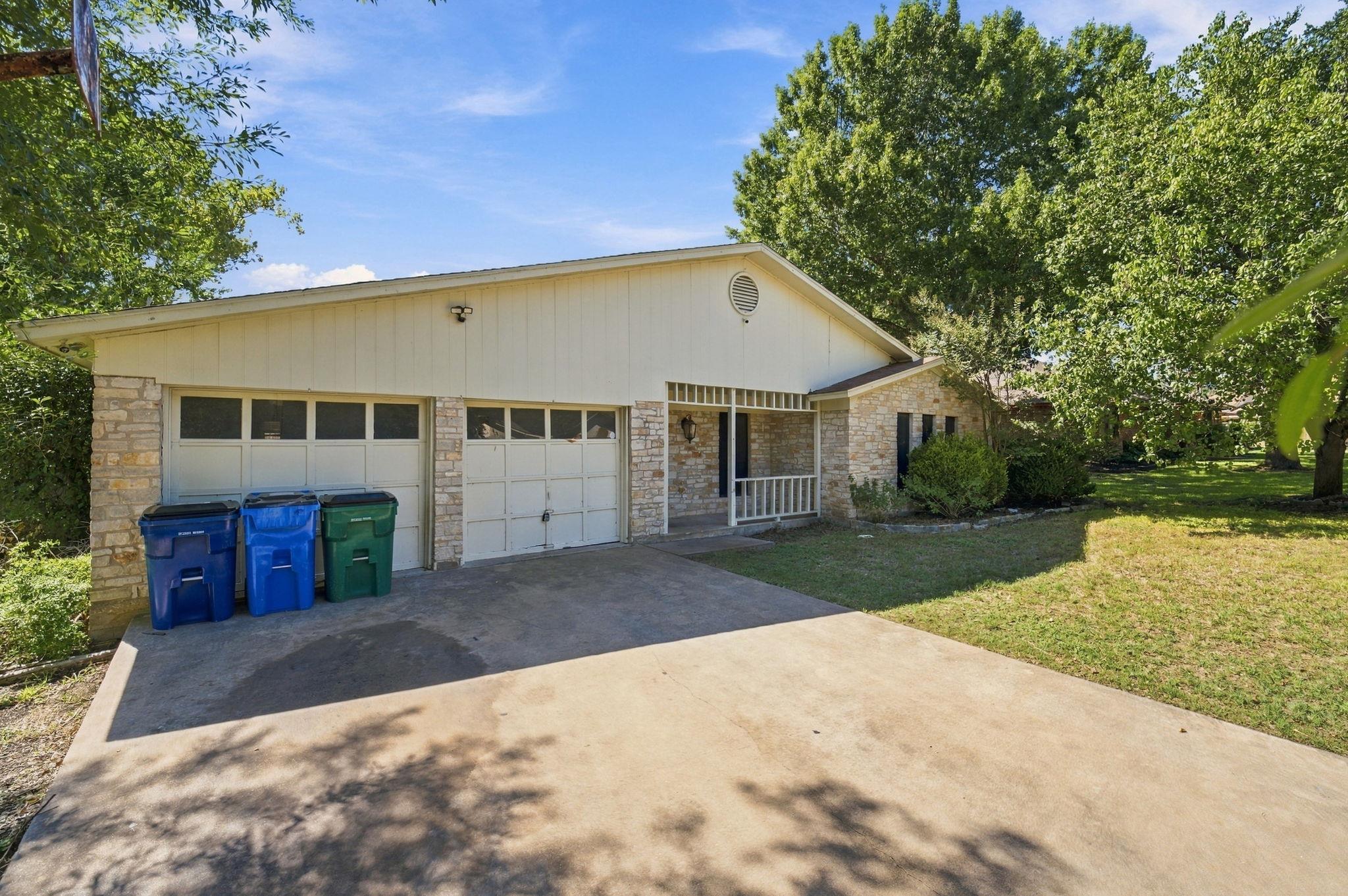 2105 Mildred DR