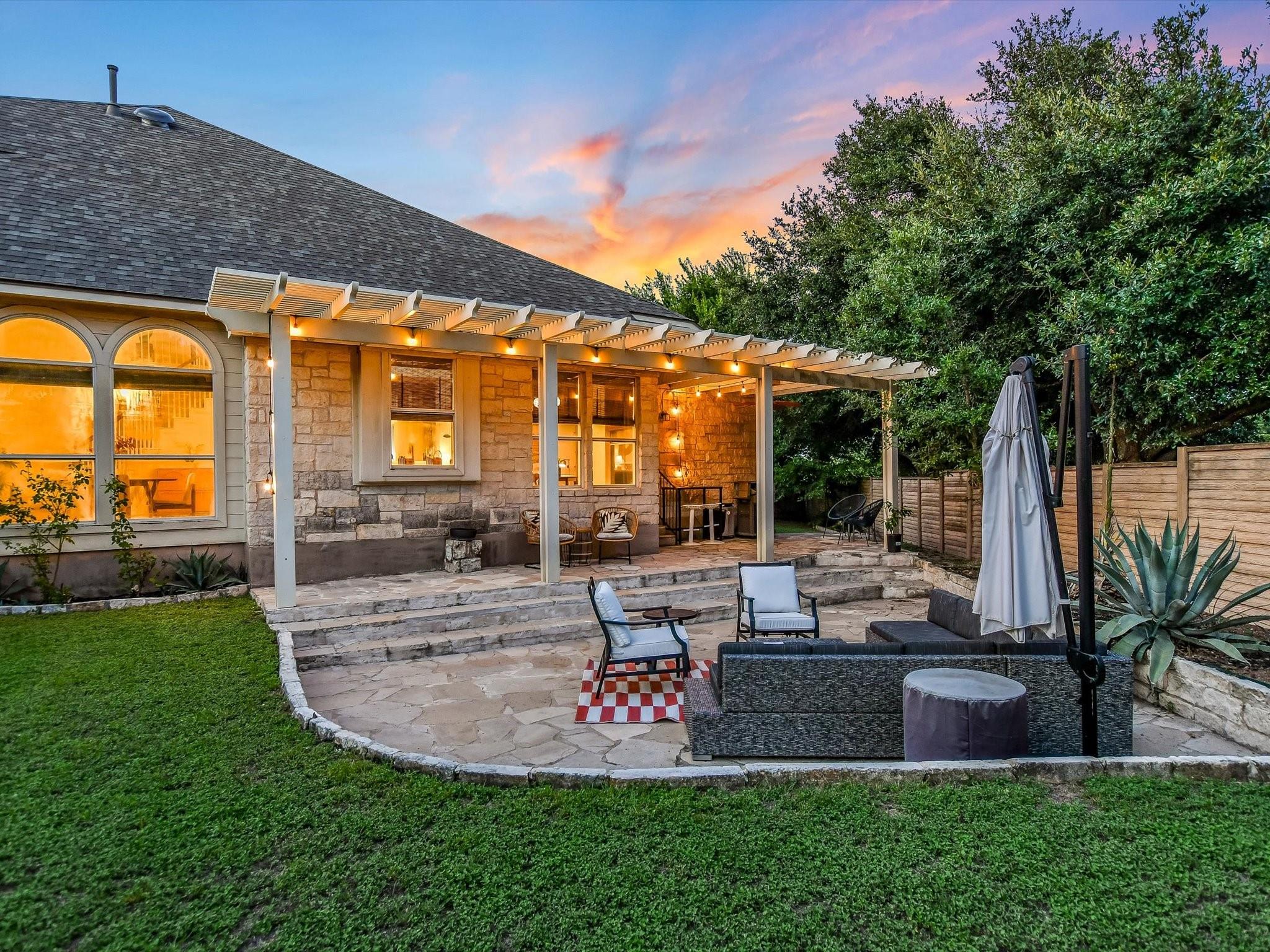 Austin, Texas 78727, United States, 3 Bedrooms Bedrooms, ,3 BathroomsBathrooms,Residential,Pending,48659