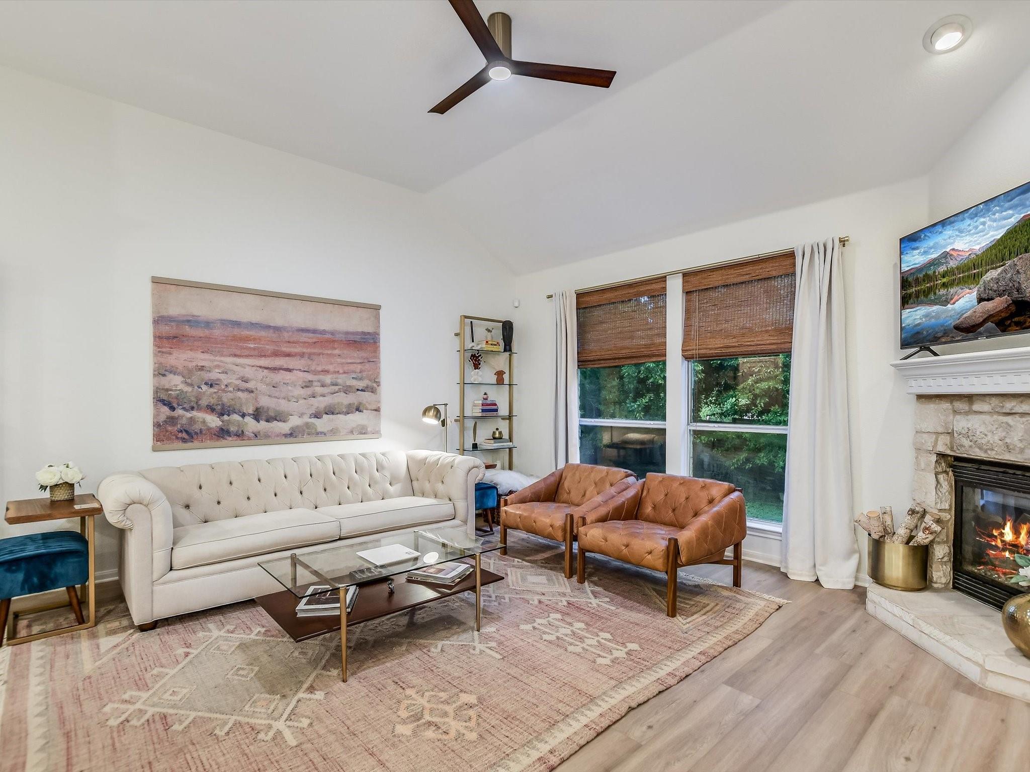 Austin, Texas 78727, United States, 3 Bedrooms Bedrooms, ,3 BathroomsBathrooms,Residential,Pending,48659