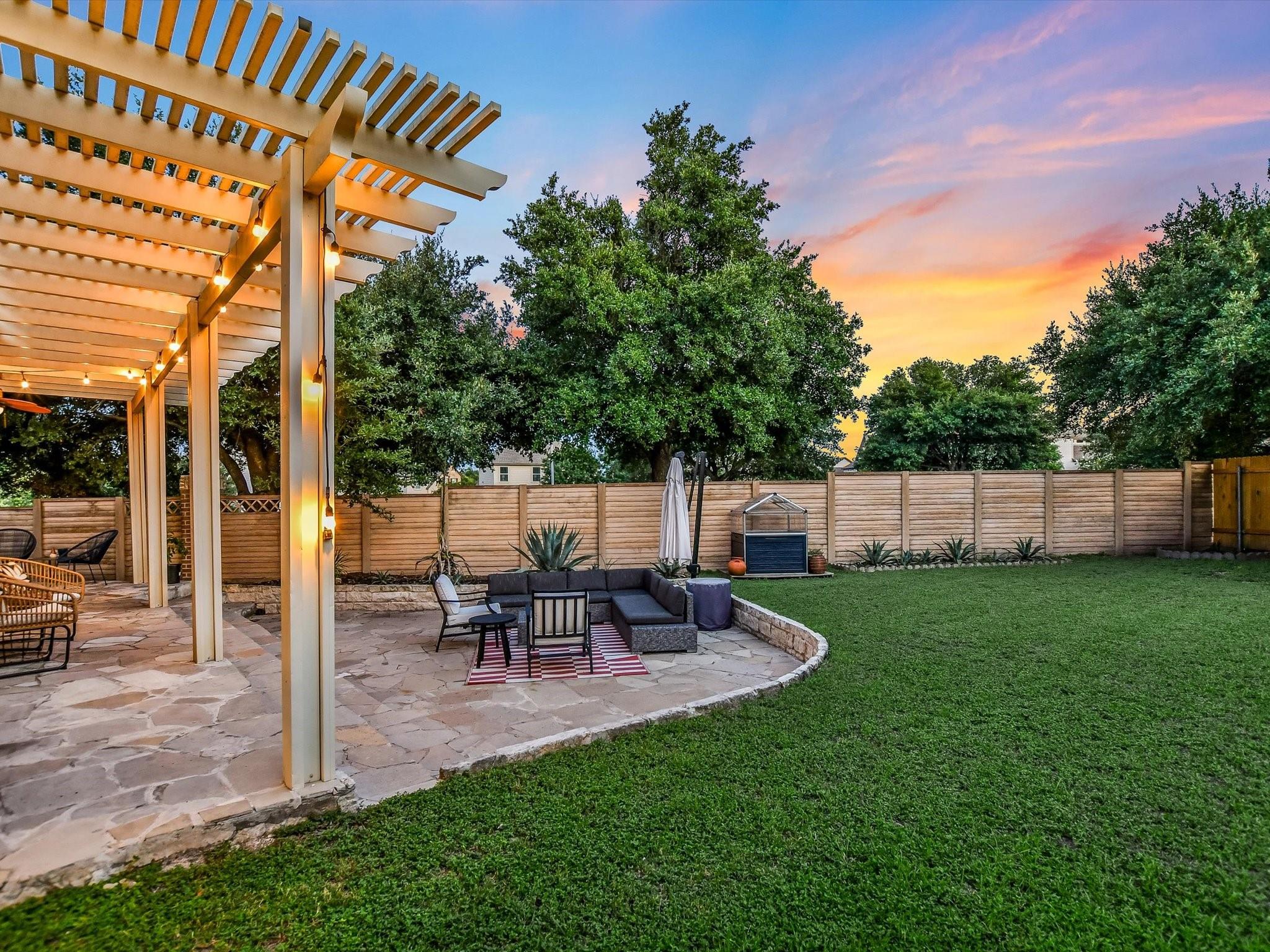 Austin, Texas 78727, United States, 3 Bedrooms Bedrooms, ,3 BathroomsBathrooms,Residential,Pending,48659