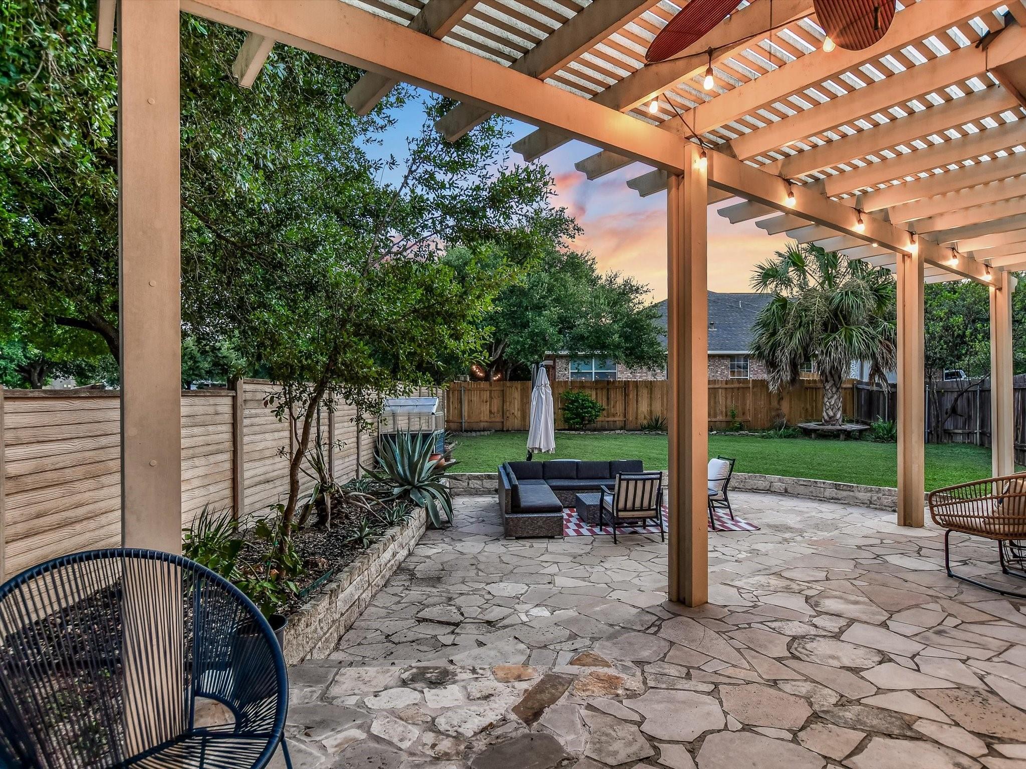 Austin, Texas 78727, United States, 3 Bedrooms Bedrooms, ,3 BathroomsBathrooms,Residential,Pending,48659