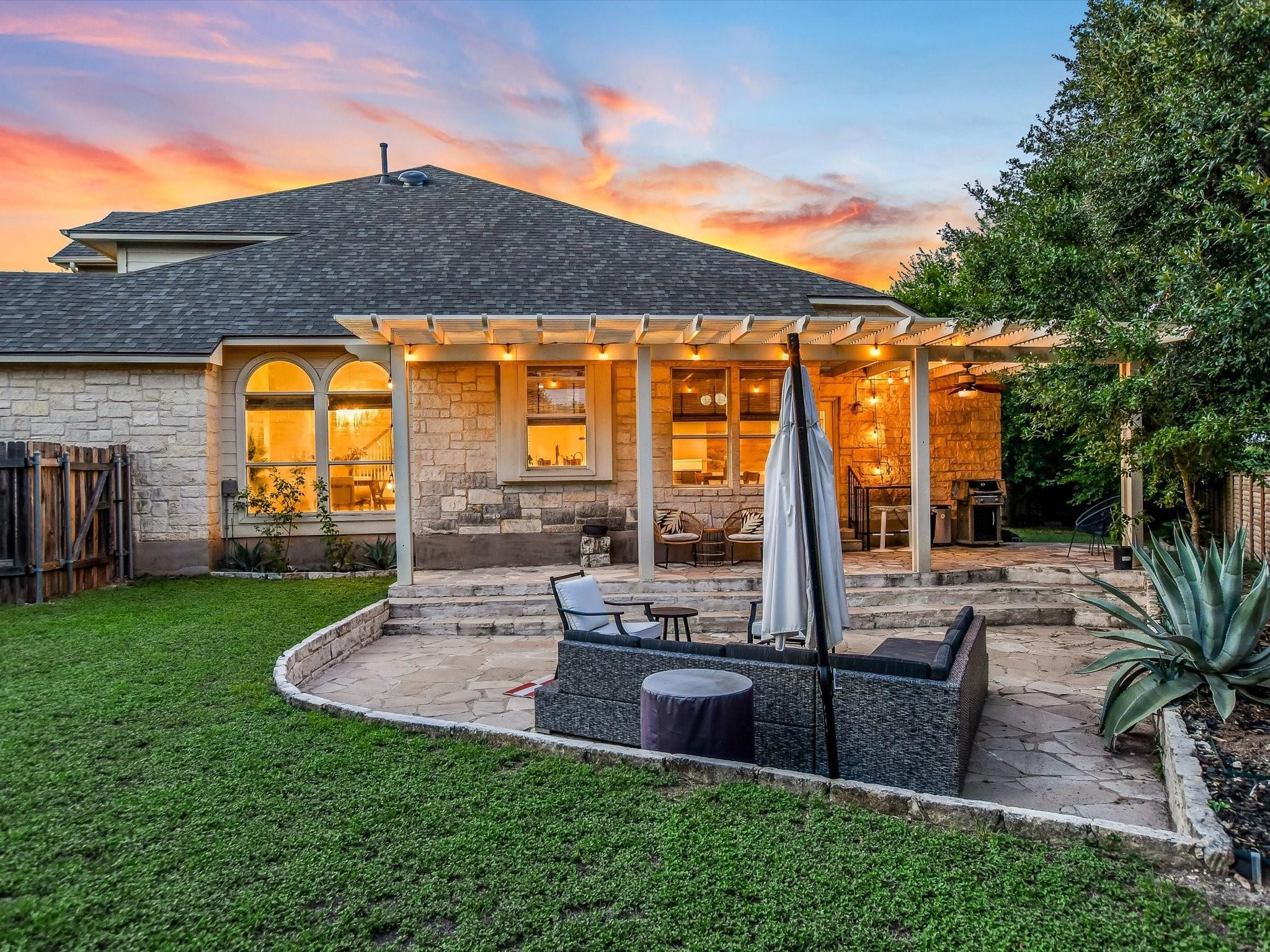 Austin, Texas 78727, United States, 3 Bedrooms Bedrooms, ,3 BathroomsBathrooms,Residential,Pending,48659