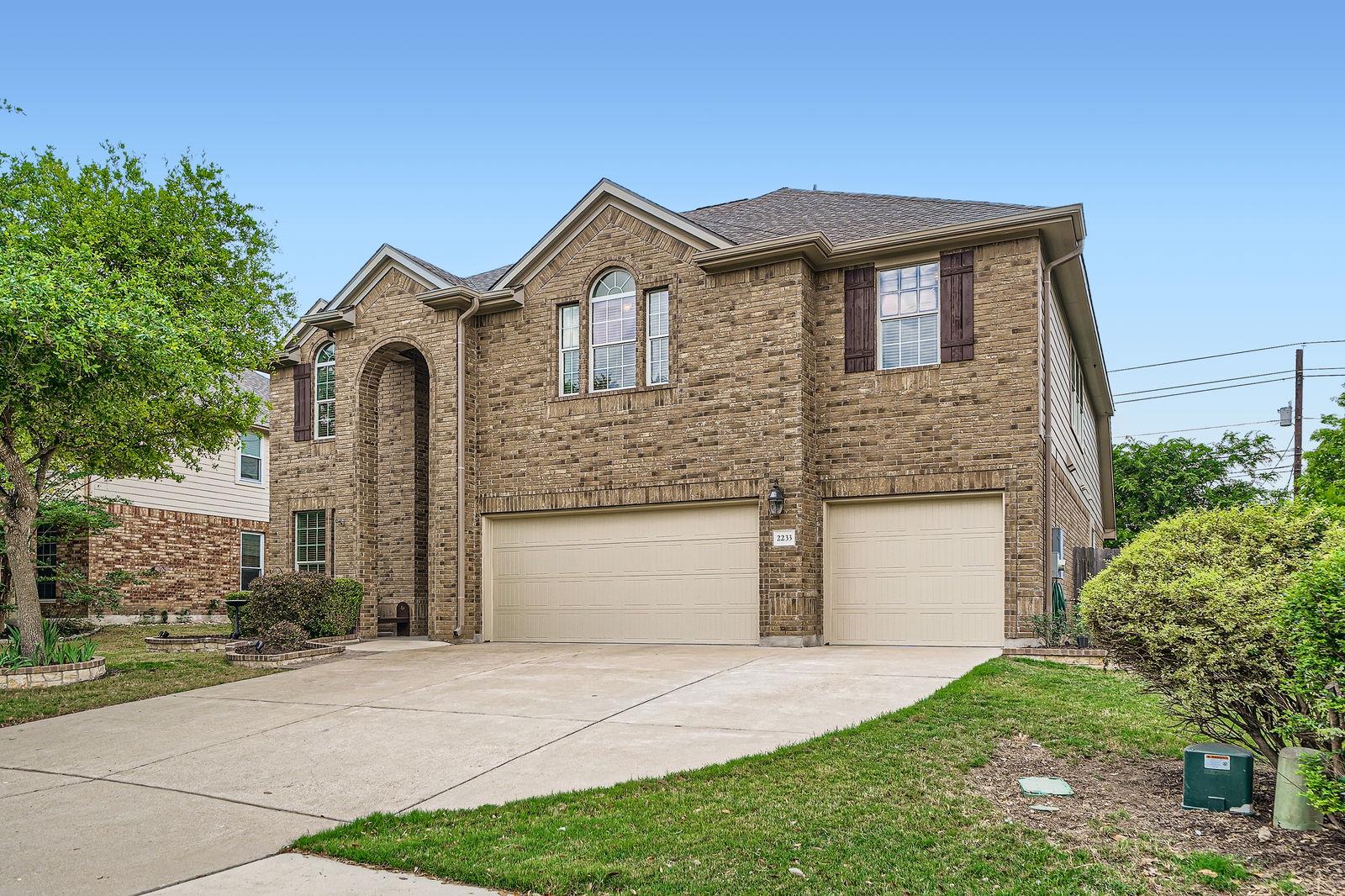 2233 Village View LOOP