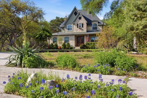 Photo of 108 Quarry Crest CIR, San Marcos, TX 78666 (MLS # 9930855)