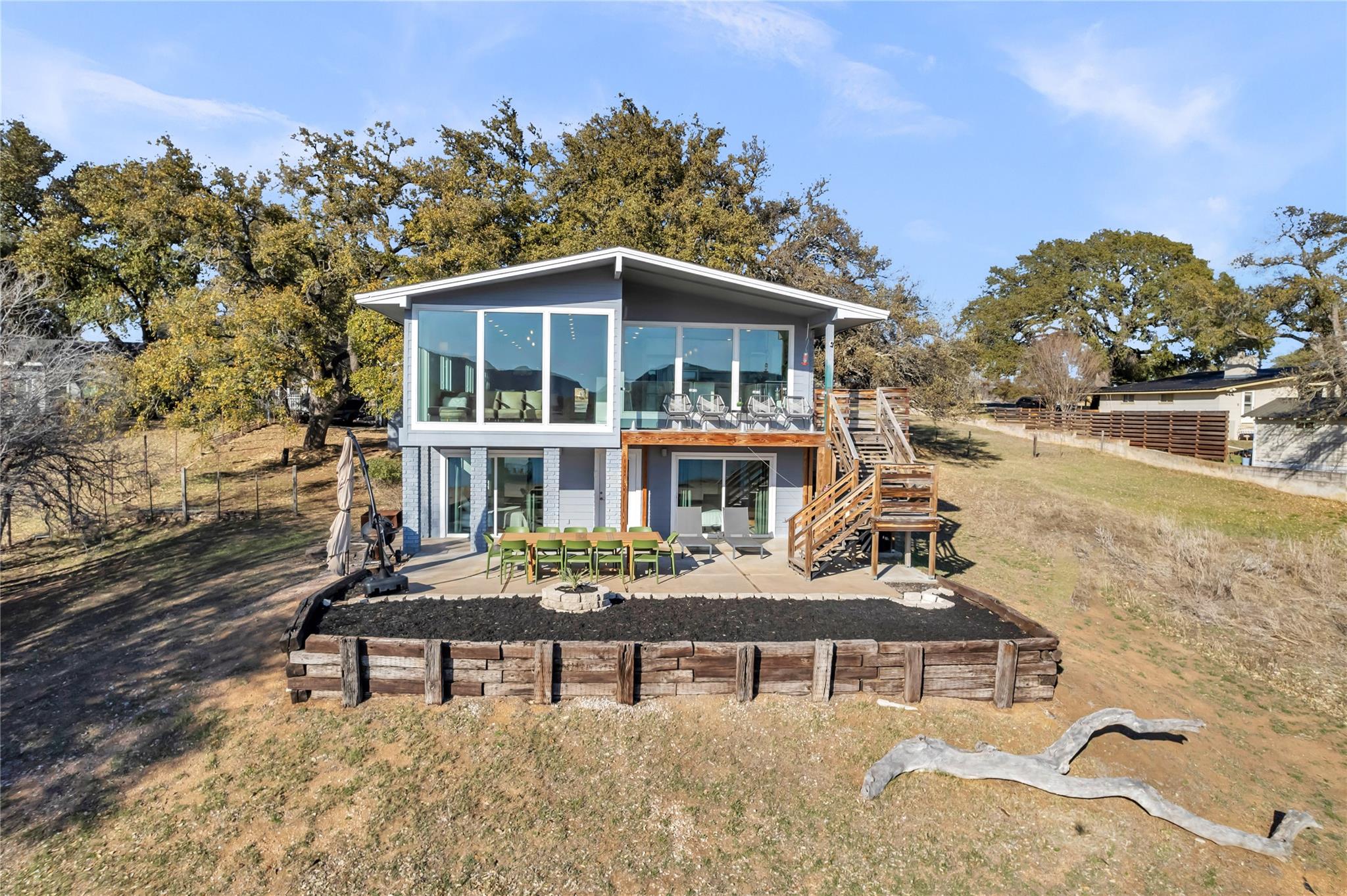 4306 River Oaks DR