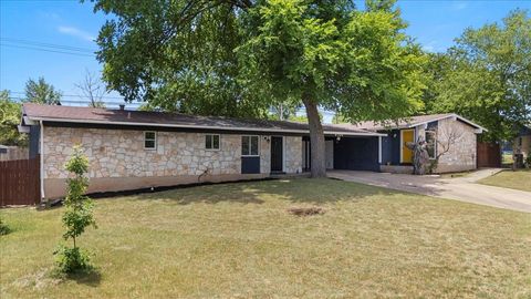 8900 Tina CT Austin TX 78758