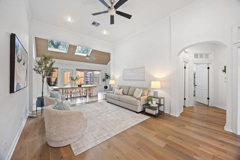 Tiny photo for 10502 Grand Oak DR, Austin, TX 78750 (MLS # 7723263)