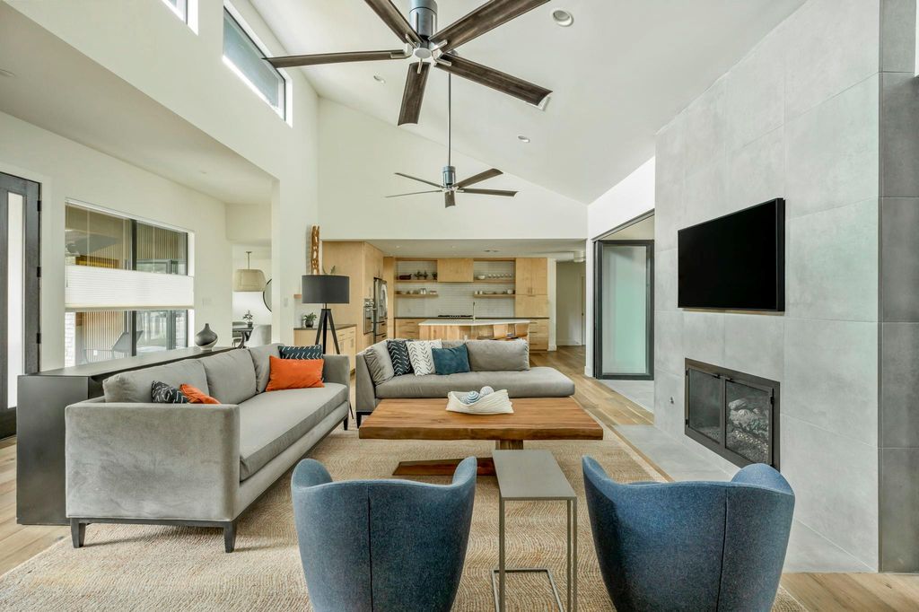 Photo for 3904 Petra PATH, Austin, TX 78731 (MLS # 1243397)