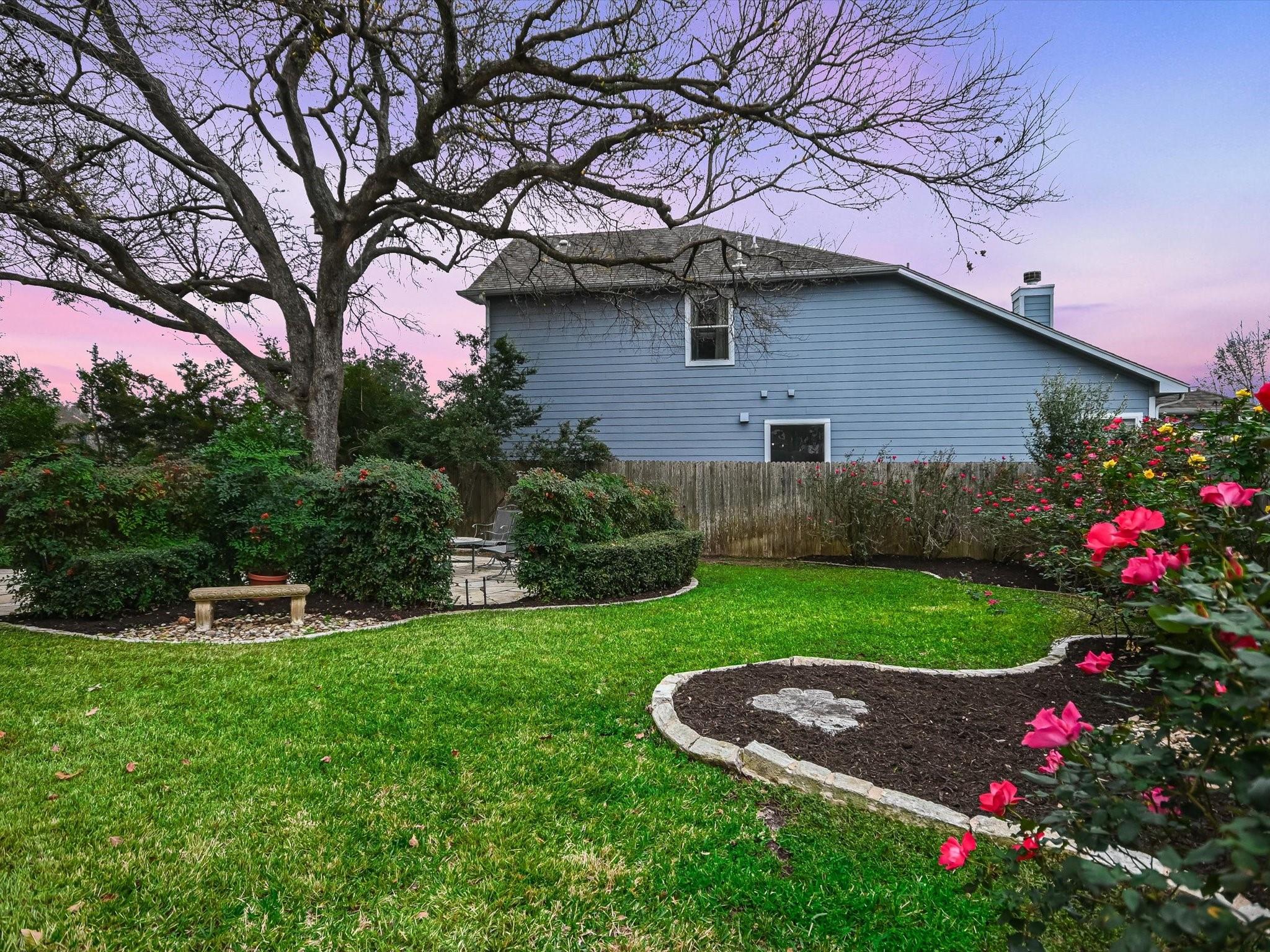 Austin, Texas 78749, United States, 3 Bedrooms Bedrooms, ,3 BathroomsBathrooms,Residential,Pending,19195