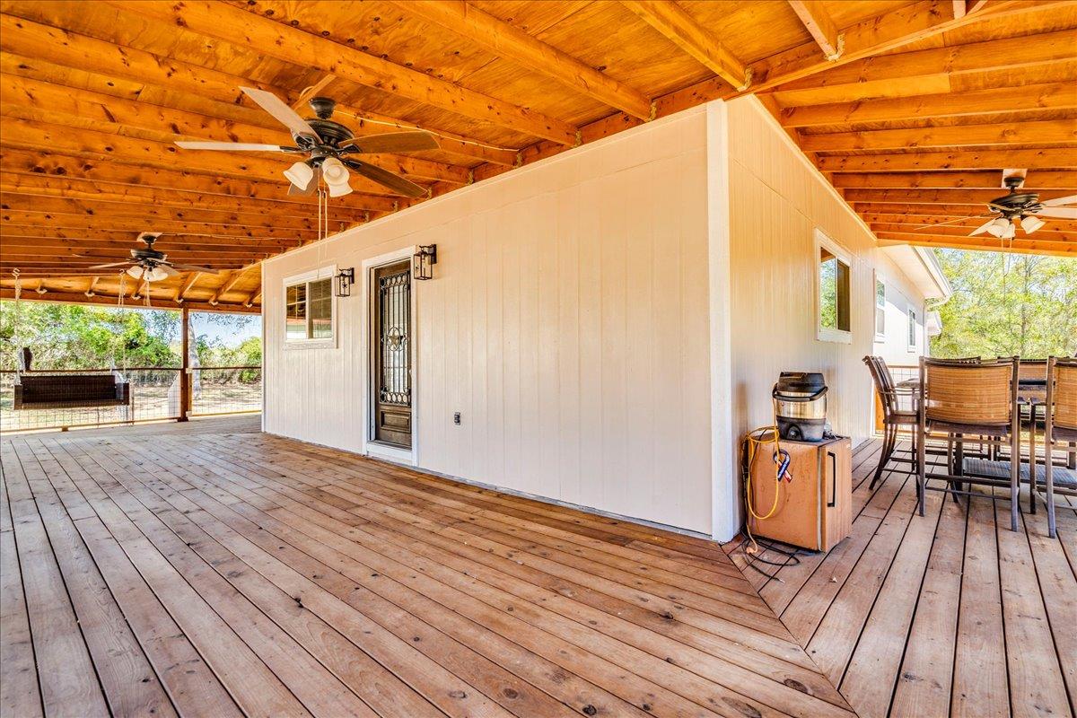 659 Fox LN