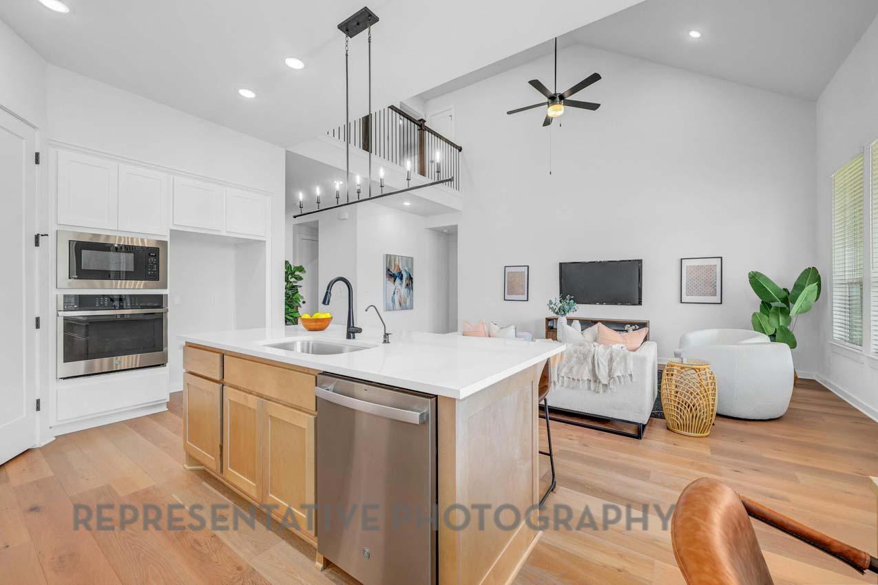 241 Wild Lily TRL