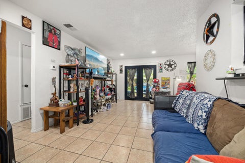 Tiny photo for 2412 E Stassney LN, Austin, TX 78744 (MLS # 1788510)