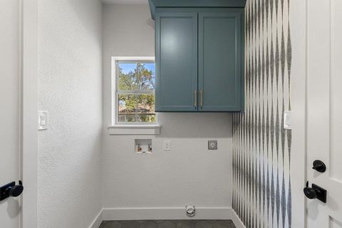 Tiny photo for 1006 Palos Verdes DR, Lakeway, TX 78734 (MLS # 8739808)