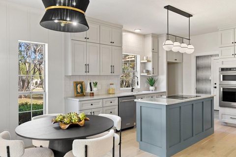 Tiny photo for 1006 Palos Verdes DR, Lakeway, TX 78734 (MLS # 8739808)