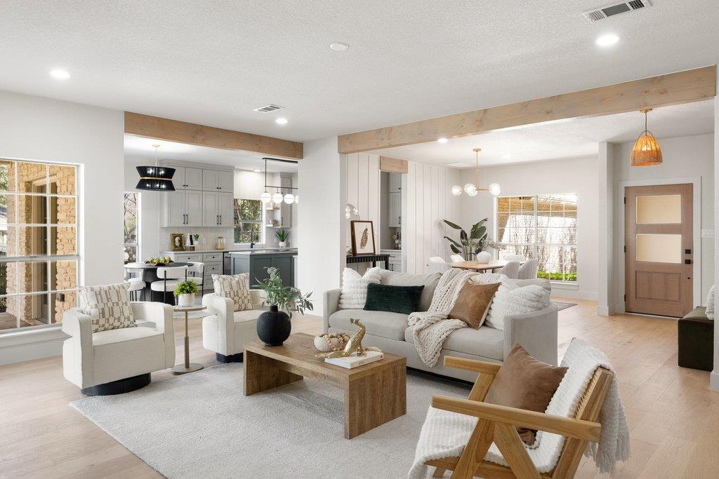 1006 Palos Verdes DR