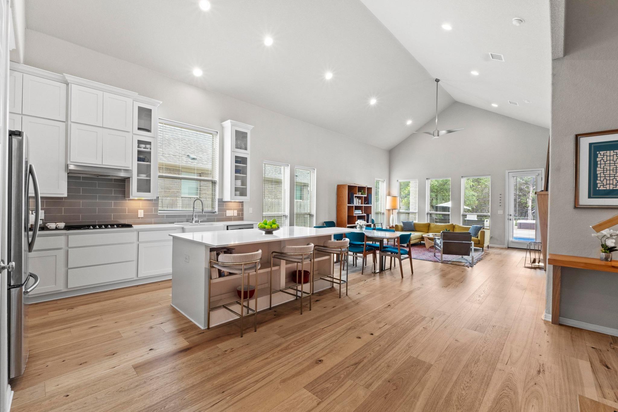 2420 Soprano WAY