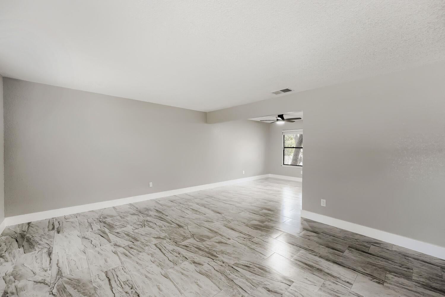 1612 Hermitage DR