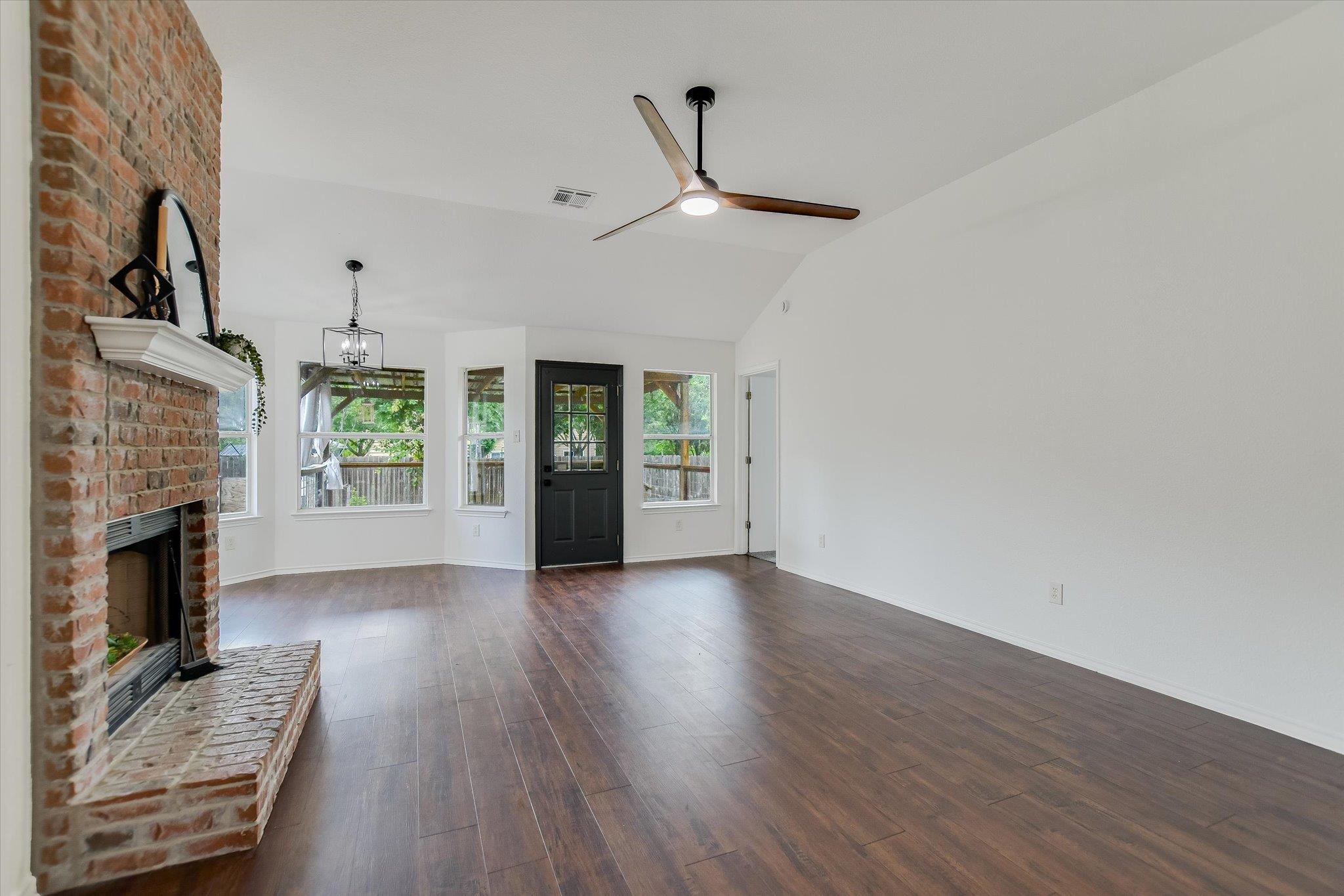 1201 Madrone TRL