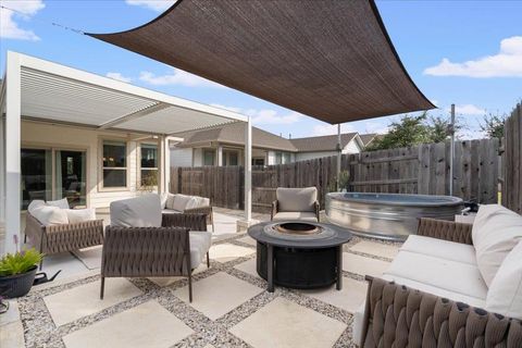 8301 Dampton LN Austin TX 78744