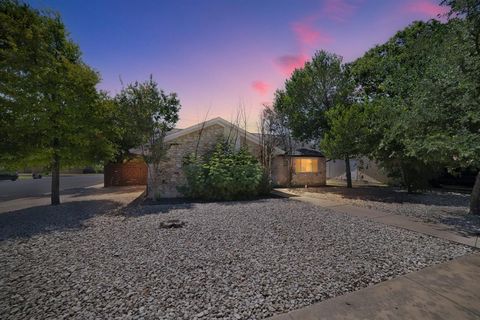 Photo of 13213 Bourbon ST, Austin, TX 78727 (MLS # 5363115)