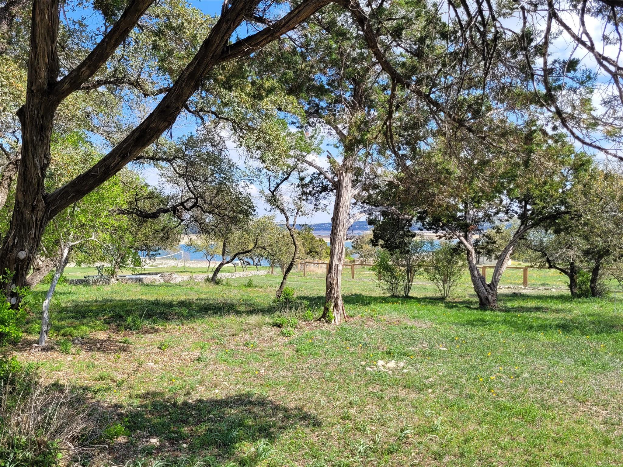 Photo 1 of 17 — 19920 Siesta Shores DR, Spicewood, TX 78669