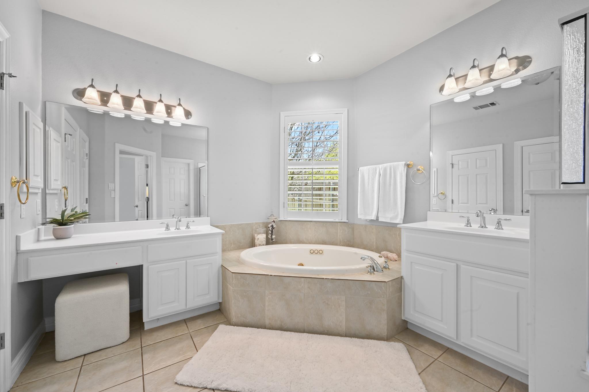 3125 Sun Drenched PATH