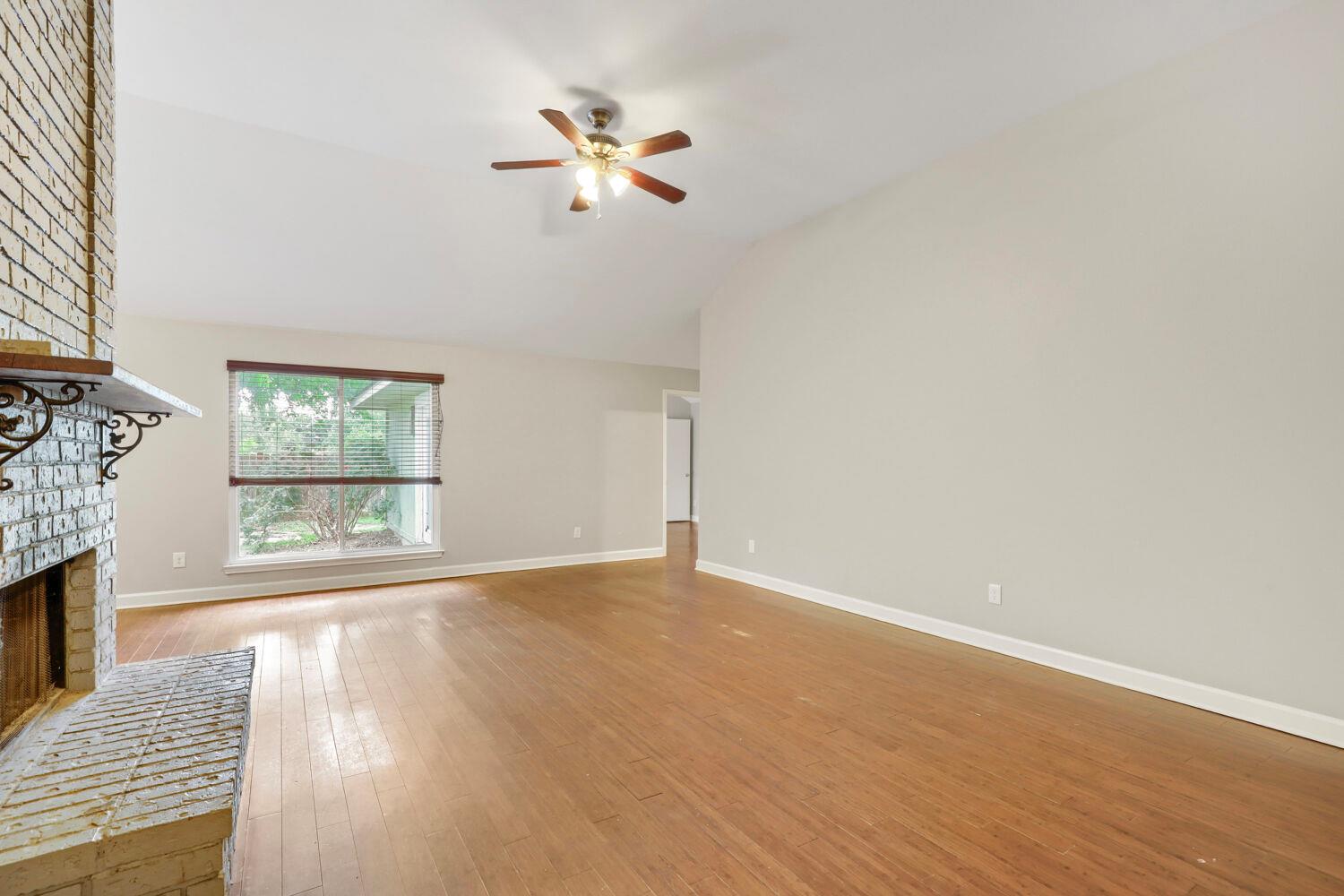 409 Kathleen LN
