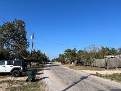 A home in Giddings