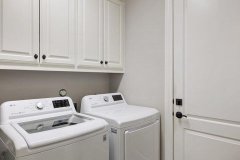 Tiny photo for 11712 Red Oak Valley LN, Austin, TX 78732 (MLS # 6403815)