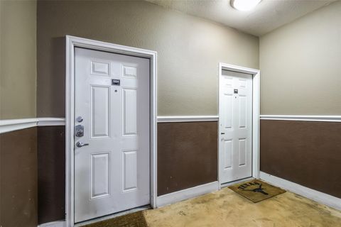 910 W 25th ST 503 Austin TX 78705