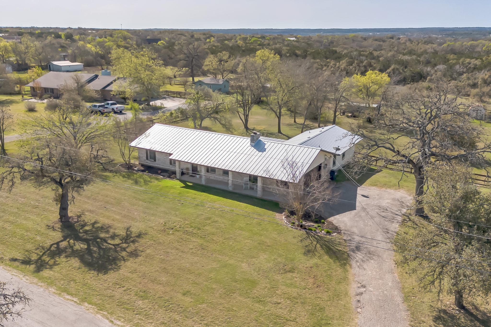 718 Post Oak DR