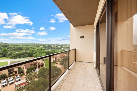 Tiny photo for 40 N Interstate 35 Highway #8C4, Austin, TX 78701 (MLS # 7908084)
