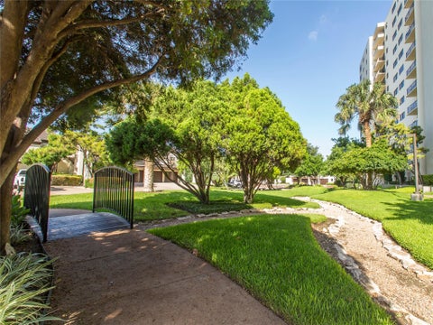 Tiny photo for 40 N Interstate 35 Highway #8C4, Austin, TX 78701 (MLS # 7908084)