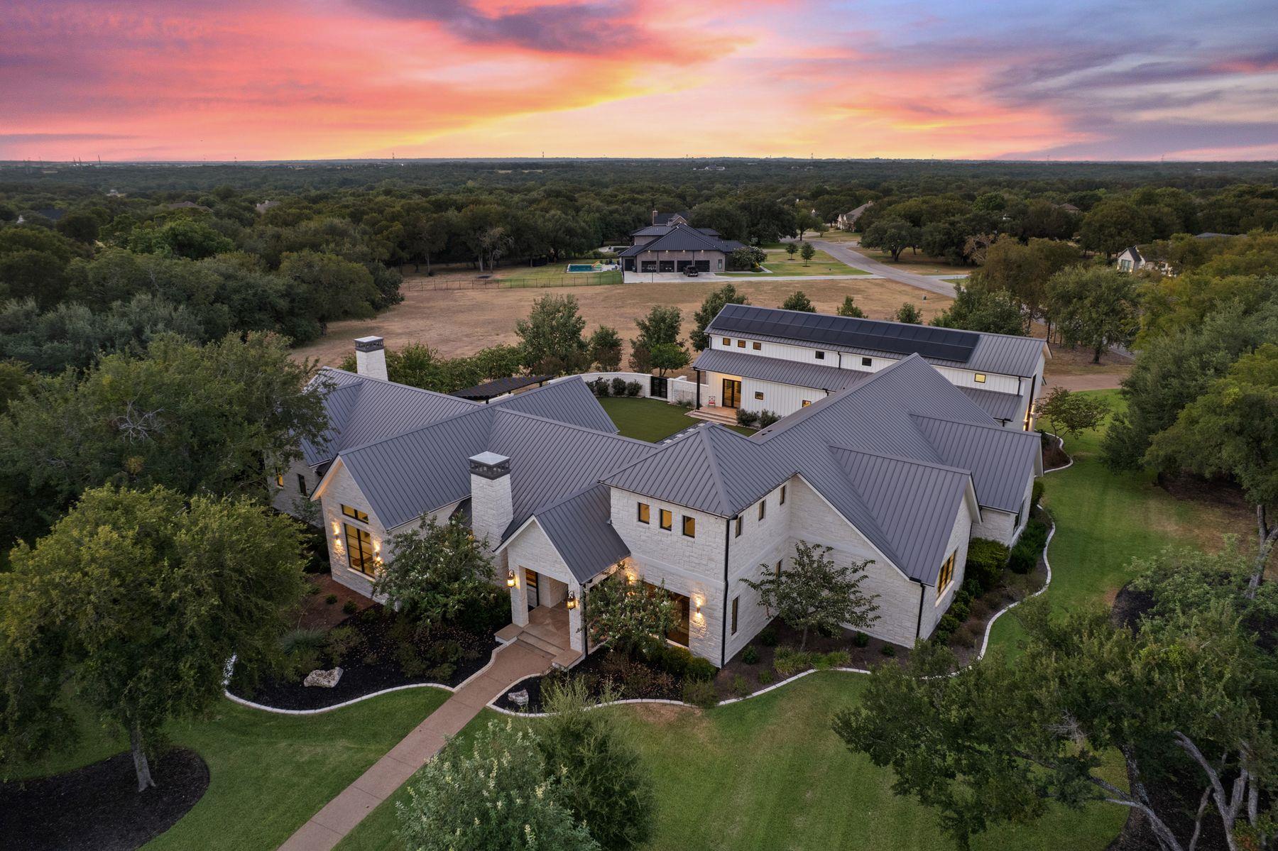 2025 Running Creek DR