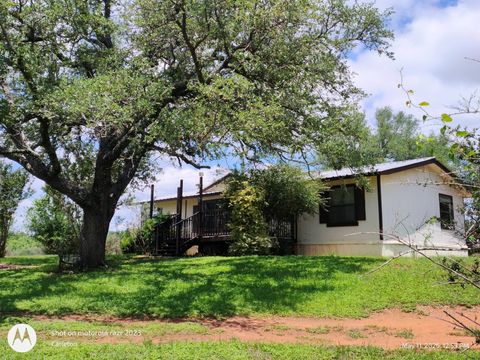 Photo of 601 E. Austin Ave, Llano, TX 78643 (MLS # 8898206)
