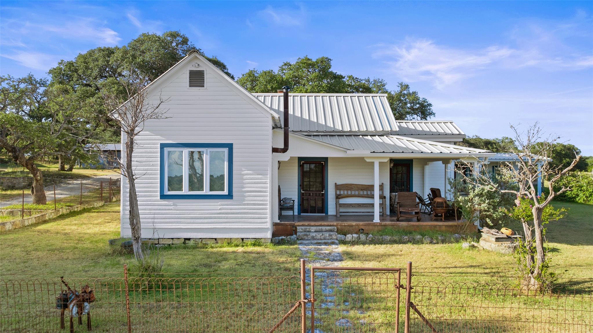 3758 N US Hwy 281