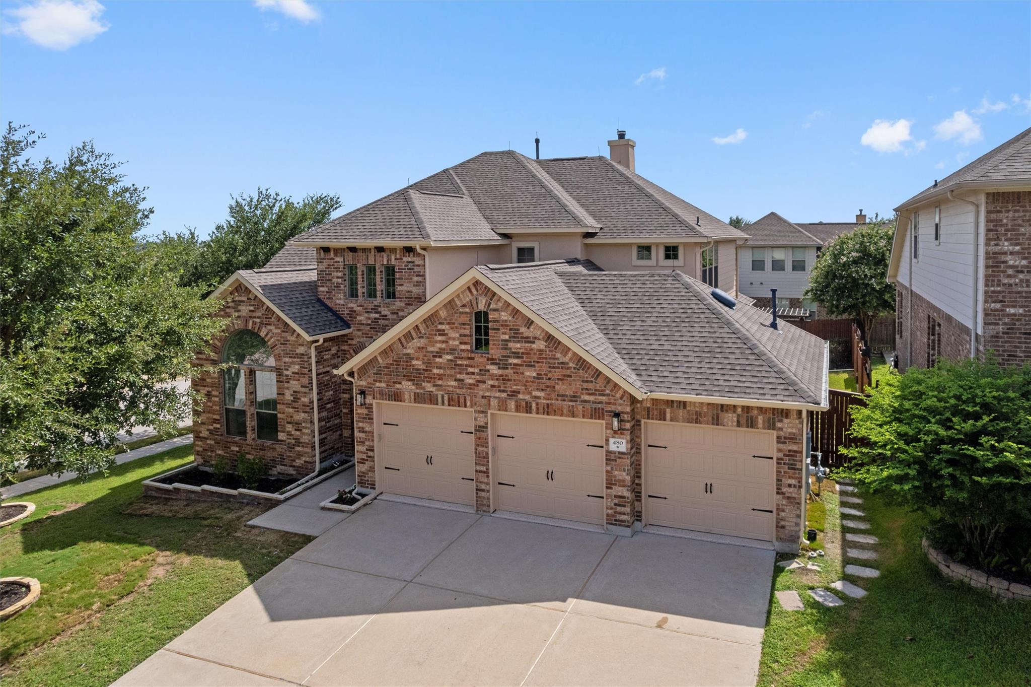 480 Monahans DR
