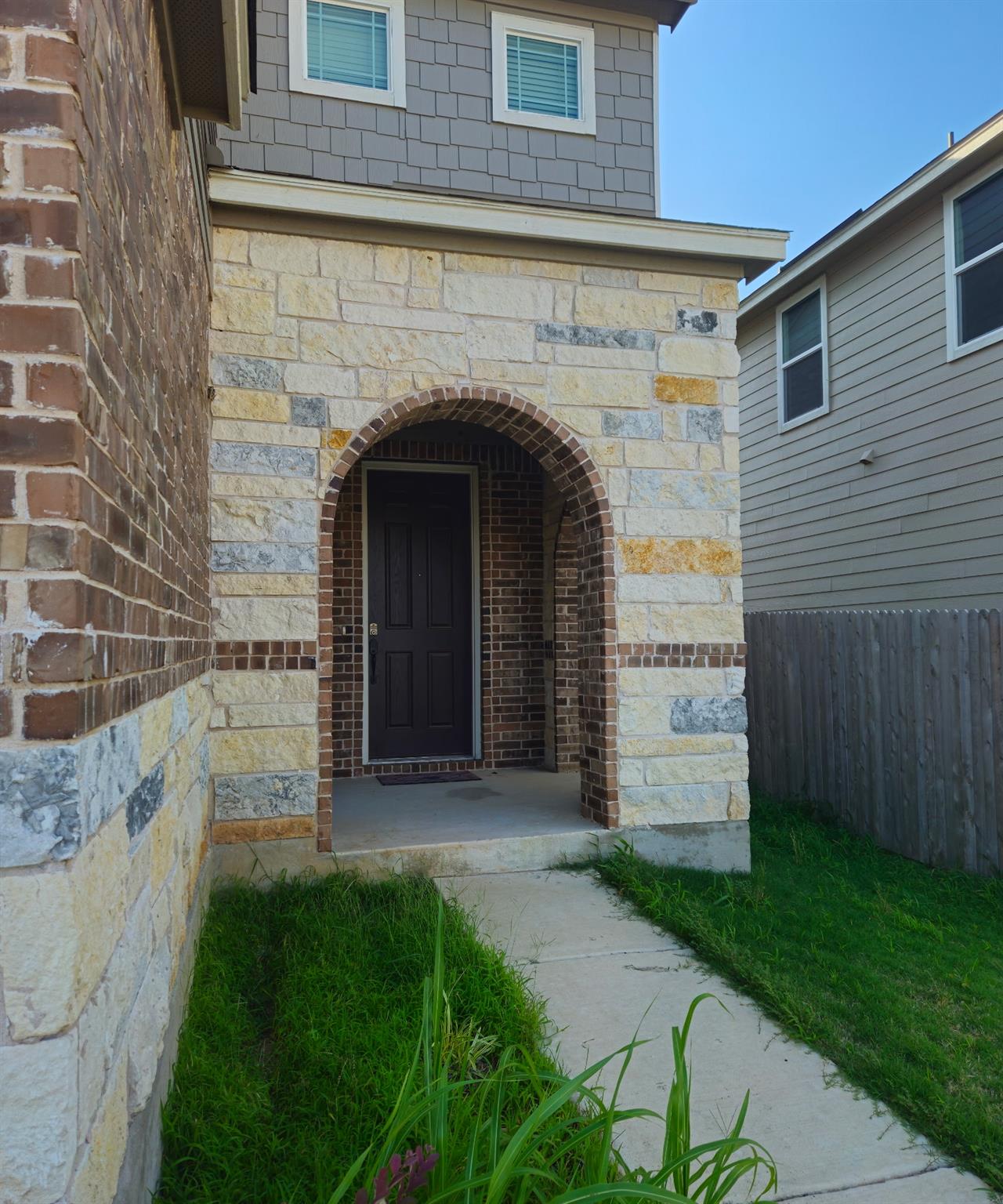 1131 Aronia LN