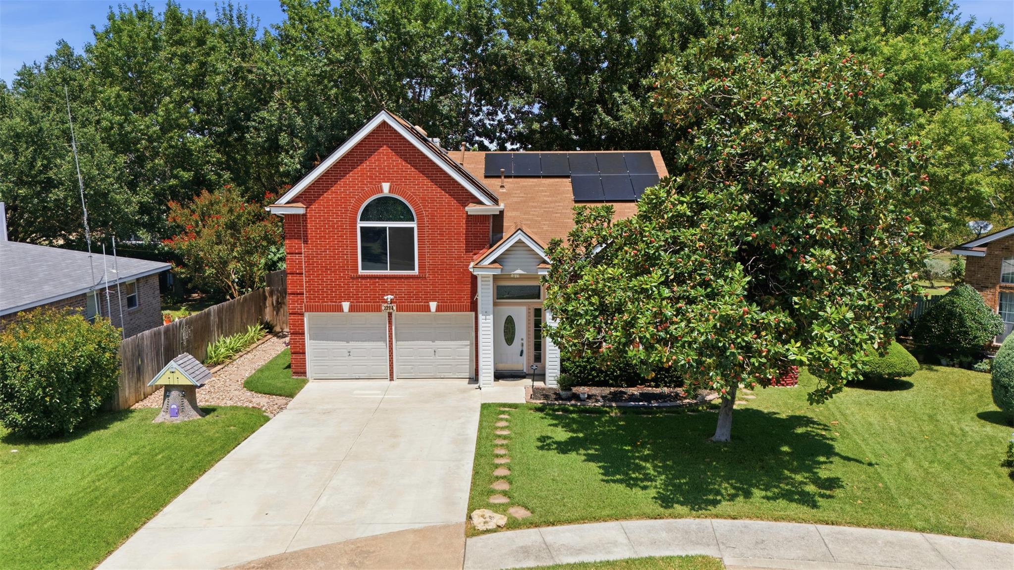 2204 Sedgewick LN