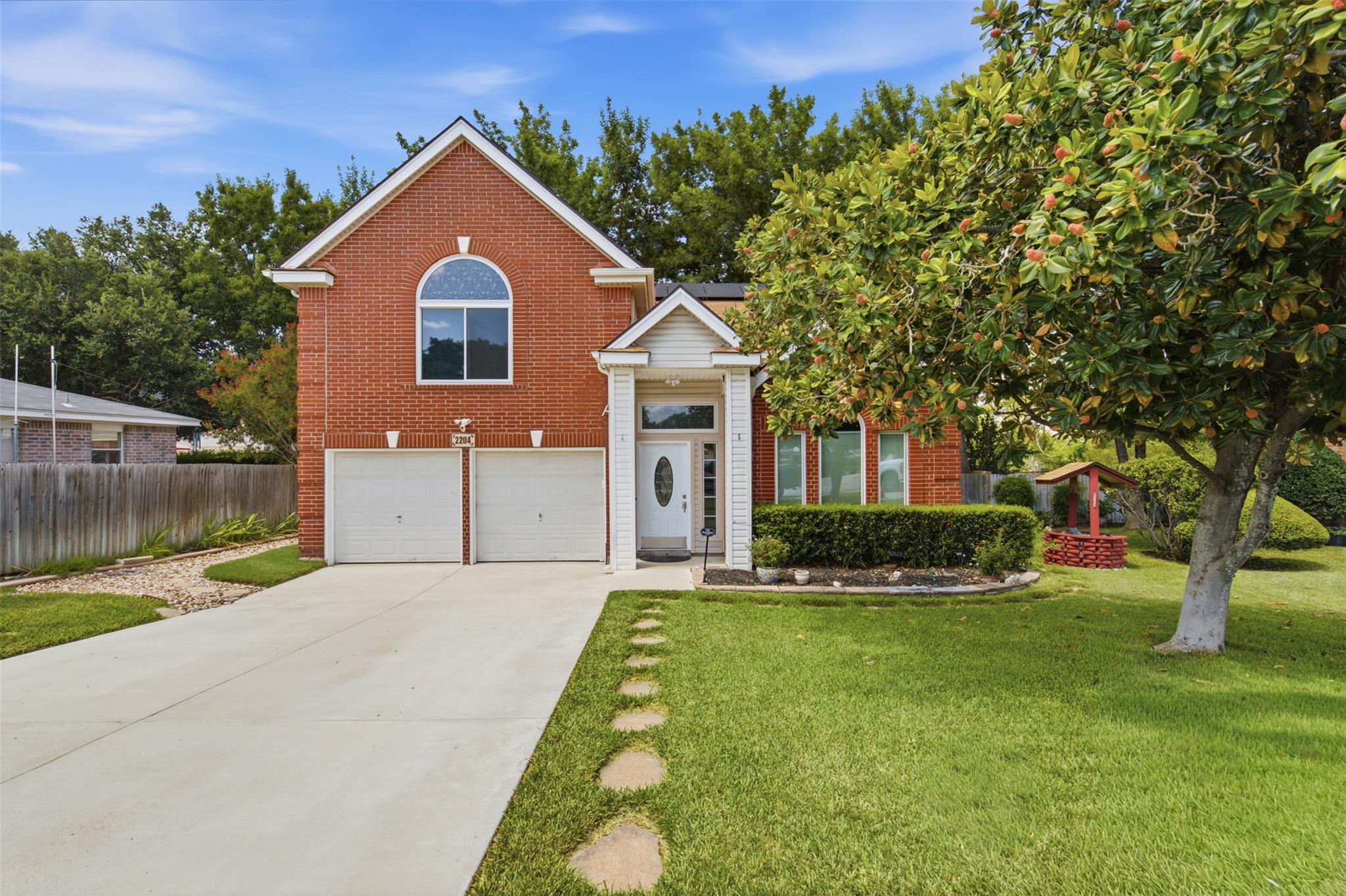 2204 Sedgewick LN