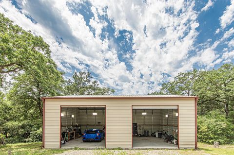 A home in Smithville