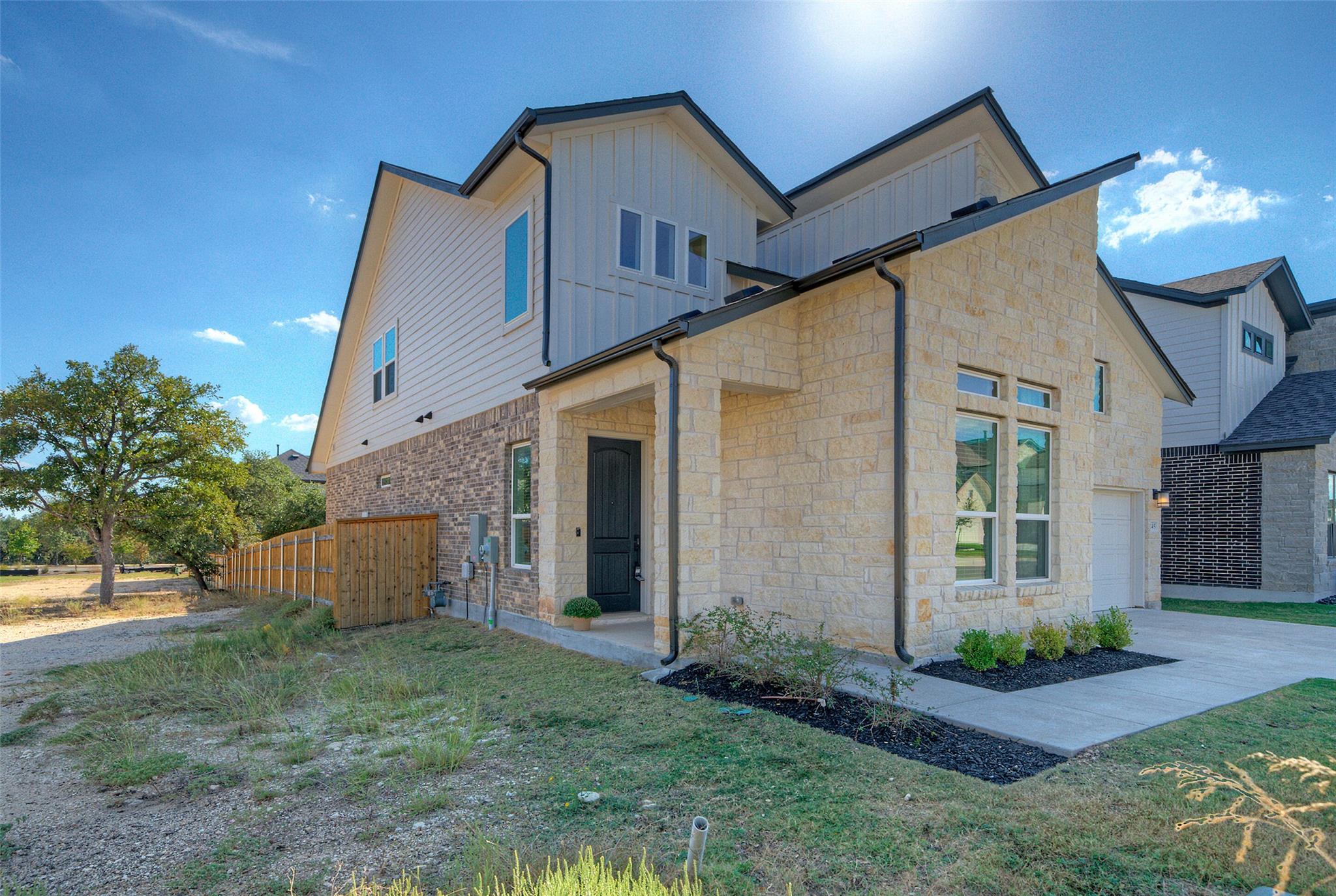 245 Darley Oak DR